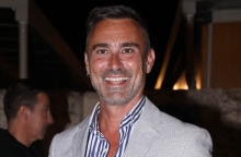 Ο Γιώργος Καπουτζίδης