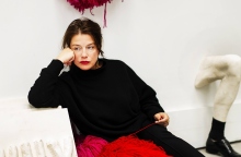 Η Βελγίδα καλλιτέχνις Miet Warlop έρχεται στη Στέγη με το "One Song"