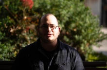 Ze Mitsos: Δημήτρης Μπαρμπαγιάννης και Γιάννης Ντρενογιάννης μιλούν για το άλμπουμ «Marco Polo» και την προφορική ποίηση.