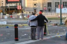 Πυροβολισμοί στην παρέλαση για το Super Bowl