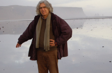 H Σώτη Τριανταφύλλου συνομιλεί με τον Κίμωνα Χατζημπίρο με αφορμή το βιβλίο του «Θερμοκήπια κρίσεων, «Βαθύ» πανεπιστήμιο ή αριστεία;», εκδόσεις Επίκεντρο