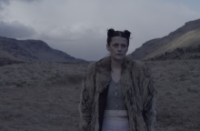 El Perro del Mar: Ο νέος δίσκος της σουηδής πολυοργανίστριας, «Big Anonymoys», κυκλοφόρησε από τη City Slang Records.