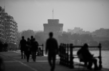 Πολίτες στην παραλία της Θεσσαλονίκης