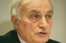 Ο αθλητικογράφος και πρώην ευρωβουλευτής, Μανώλης Μαυρομμάτης