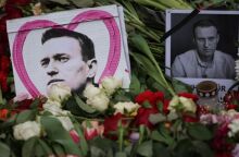 Χήρα Ναβάλνι: «Ο Πούτιν σκότωσε τον σύζυγό μου», κατήγγειλε η Γιούλια Ναβάλναγια - Κατηγορεί τη Μόσχα ότι κρύβει τη σορό του.