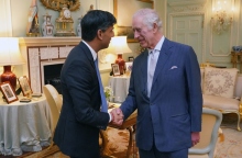 Όταν ο βασιλιάς Κάρολος «δακρύζει από συγκίνηση»