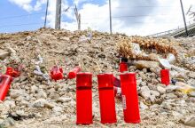 Θεσσαλονίκη: Ετήσιο μνημόσυνο για τα θύματα του δυστυχήματος των Τεμπών - Το παρών έδωσαν συγγενείς των θυμάτων και σιδηροδρομικοί υπάλληλοι.