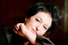 Η Σόνια Θεοδωρίδου μας ξεναγεί στη δική της Αθήνα