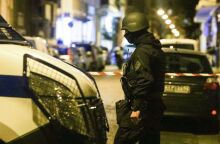 Σε συνολικά 10 συλλήψεις προχώρησε η Αντιτρομοκρατική γύρω από τις βομβιστικές επιθέσεις - Συνδέονται με τον φάκελο που εστάλη στο εφετείο Θεσσαλονίκης.