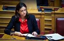 Η υπουργός Εσωτερικών, Νίκη Κεραμέως