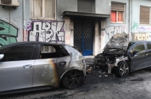 Σύλληψη δύο ατόμων στα Εξάρχεια - Βρέθηκαν όπλα στο αυτοκίνητό τους