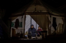 Και ο στρατός των ΗΠΑ ξεκινάει ρίψεις εφοδίων στη Γάζα