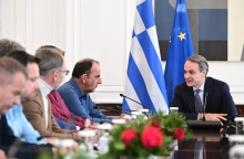 Ο Κυριάκος Μητσοτάκης σε συνάντηση με αγρότες