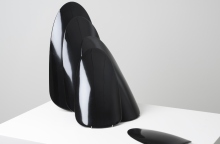 Martin Margiela, Black nails model, 2021