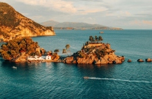 Το islandhopping στα ελληνικά νησιά έχει τη γοητεία του