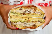 12 στέκια της Αθήνας που πάνε το σάντουιτς σε άλλο επίπεδο