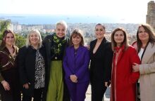 Κατερίνα Σακελλαροπούλου: Συνάντηση της ΠτΔ με έξι γυναίκες από την κοινωνία των πολιτών, με την ευκαιρία της Παγκόσμιας Ημέρας της Γυναίκας.
