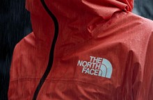 TheNorthFace: Η viral διανομή μπουφάν με ελικόπτερο