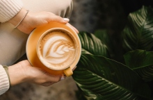 Google Doodle: Αφιερωμένο στον flat white καφέ