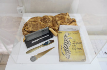 Μουσείο Παιδικής και Εφηβικής Λογοτεχνίας του Πανεπιστημίου Θεσσαλίας - Η πρώτη έκδοση του βιβλίου της Άλκης Ζέη «Το καπλάνι της βιτρίνας»