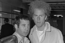 Simon & Garfunkel: Αυτό είναι το τραγούδι που παραλίγο να διαλύσει το ντουέτο