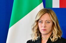 Ιταλία: Η πρωθυπουργός Τζόρτζια Μελόνι μήνυσε τον φιλόλογο, ιστορικό και συγγραφέα Λουτσιάνο Κάνφορα - Την είχε χαρακτηρίσει «νεοναζί».