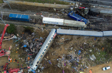 ΕΙΚΟΝΕΣ ΑΠΟ DRONE ΑΠΟ TO ΠΟΛΥΝΕΚΡΟ ΣΙΔΗΡΟΔΡΟΜΙΚΟ ΔΥΣΤΥΧΗΜΑ ΣΤΑ ΤΕΜΠΗ - ΣΥΓΚΡΟΥΣΗ ΕΜΠΟΡΙΚΗΣ ΜΕ ΕΠΙΒΑΤΙΚΗ ΑΜΑΞΟΣΤΟΙΧΙΑ