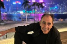 Βαγγέλης Μουρίκης: Τιμήθηκε με Βραβείο Καλύτερης Ανδρικής Ερμηνείας στο 48ο Διεθνές Φεστιβάλ Κινηματογράφου του Χονγκ Κονγκ - Για το “Arcadia” του Γιώργου Ζώη.