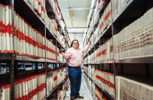 Αρχείο της ΕΡΤ: Συνέντευξη με τον διευθυντή του, Βασίλη Αλεξόπουλο