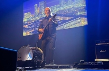 Billy Bailley: Εντυπώσεις από τη stand up παράσταση του βρετανού κωμικού στο θέατρο «Παλλάς».