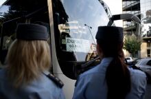 Ιωάννινα: Μαθητές Λυκείου επιτέθηκαν σε αστυνομικούς που τους σταμάτησαν για έλεγχο και προσπάθησαν να τραπούν σε φυγή - Πέντε συλλήψεις.