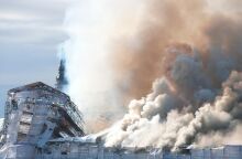 Δανία: Καταστράφηκε από πυρκαγιά το παλιό Χρηματιστήριο της Κοπεγχάγης - 400 χρόνια πολιτιστικής κληρονομιάς τυλίχτηκαν στις φλόγες.