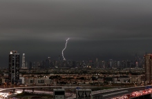 Ντουμπάι: Καταιγίδες και πλημμυρισμένοι δρόμοι