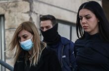 Δίκη Πισπιρίγκου: Κατέθεσε η αδελφή της κατηγορούμενης για τους θανάτους της Μαλένας και της Ίριδας - Περιέπεσε σε αντιφάσεις σύμφωνα με την εισαγγελέα.