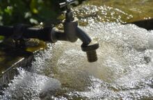 Βρύση με νερό