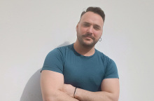 Πάνος Κούγιας: Συνέντευξη για τη «Miss Julie» στο φουαγιέ του Δημοτικού Θεάτρου Πειραιά