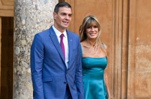 «Ίσως βασιστήκαμε σε fake news» λέει η οργάνωση που κατήγγειλε τη σύζυγο του Σάντσεθ για διαφθορά 