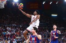 Euroleague - Ο Ολυμπιακός γνώρισε την ήττα από τη Μπαρτσελόνα με σκορ 77-69 - Θα διεκδικήσει την πρόκριση στη δική του έδρα.