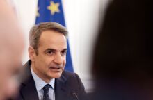 Κυριάκος Μητσοτάκης: Μαχόμαστε τον ακροδεξιό φασισμό στην πράξη, όχι στα λόγια - Η εβδομαδιαία ανασκόπηση του πρωθυπουργού. 