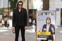 Αυστρία: Το Κόμμα της Μπίρας βλέπει το ποτήρι μισογεμάτο και θα είναι υποψήφιο στις βουλευτικές εκλογές - Ιδρύθηκε από τον γιατρό και μουσικό Ντόμινικ Βλάζνι