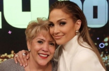 Η Τζένιφερ Λόπεζ με τη μητέρα της