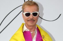 Ο Λάκης Γαβαλάς