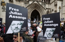 Τζούλιαν Ασάνζ