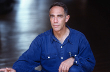 Το κουίρ βιβλίο της εβδομάδας: Through the Billboard Promised Land without ever stopping, του Derek Jarman