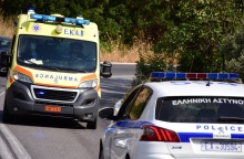 Ασθενοφόρο και περιπολικό