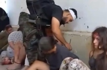 Όμηροι: Βίντεο Ισραηλινών γυναικών στα χέρια της Χαμάς