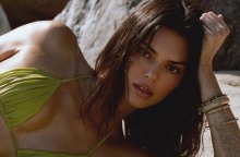 Kendall Jenner: Η καλοκαιρινή μούσα της Calzedonia 
