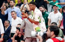 Αντετοκούνμπο σε Αταμάν: Είσαι ο Νο.1