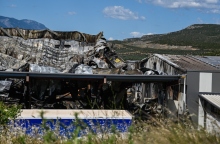 Εργοστάσιο τροφίμων στη Λαμία: Από πρόθεση μπήκε η φωτιά, λέει η Πυροσβεστική