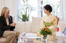 Το δώρο της Μαρέβας Γκραμπόφσκι - Μητσοτάκη στην πριγκίπισσα Κάκο της Ιαπωνίας 